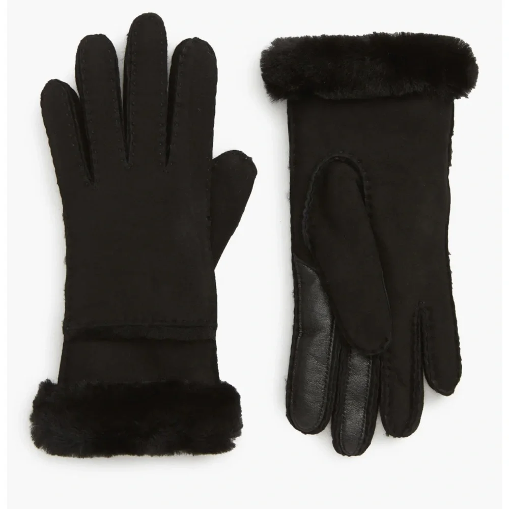 UGG Seamed Touchscreen Compatible Genuine Shearling Gloves black  $178 NEW